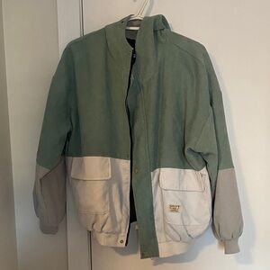 Zaful Two-Tone Green and Cream Lightweight Shirt Jacket